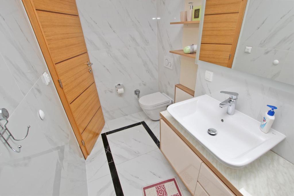 Imas Apartment ซาราเยโว ภายนอก รูปภาพ