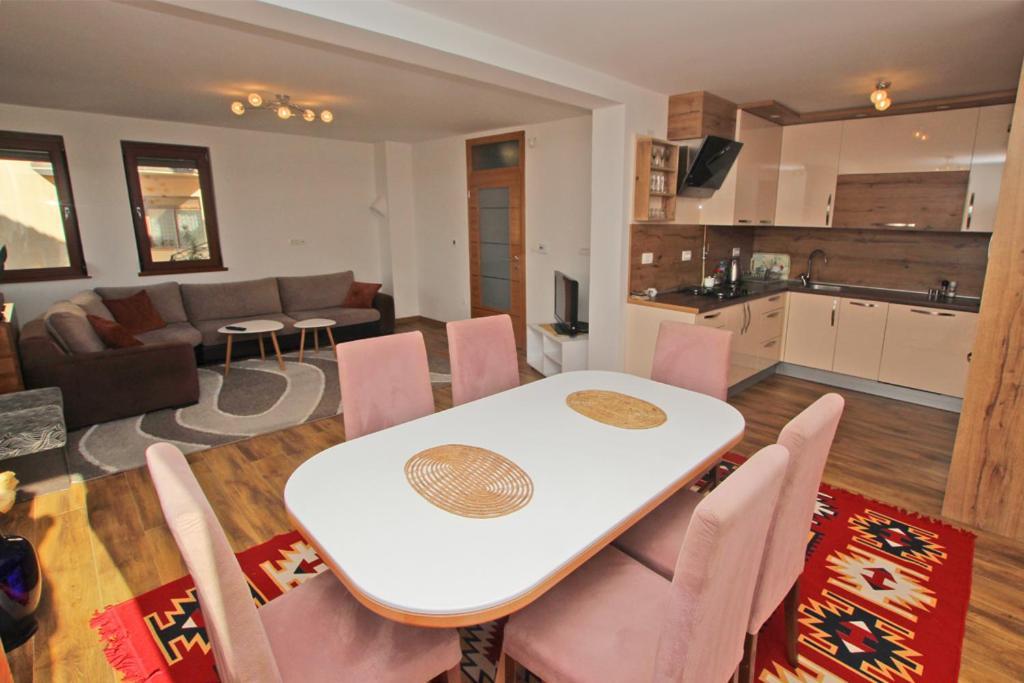 Imas Apartment ซาราเยโว ภายนอก รูปภาพ